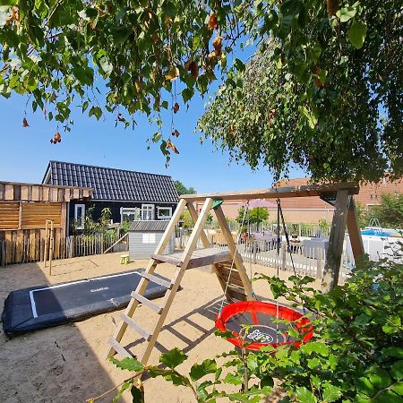 Wellness Chalet Met Jacuzzi, Sauna, Omheinde Tuin, Sint Annaland Exterior foto
